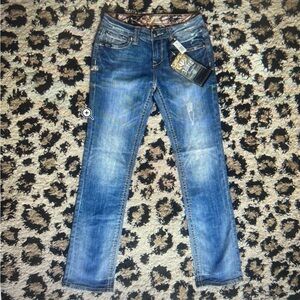 Adiktd woman’s mid rise straight jeans embroidered flower size 6/W 29” NWT